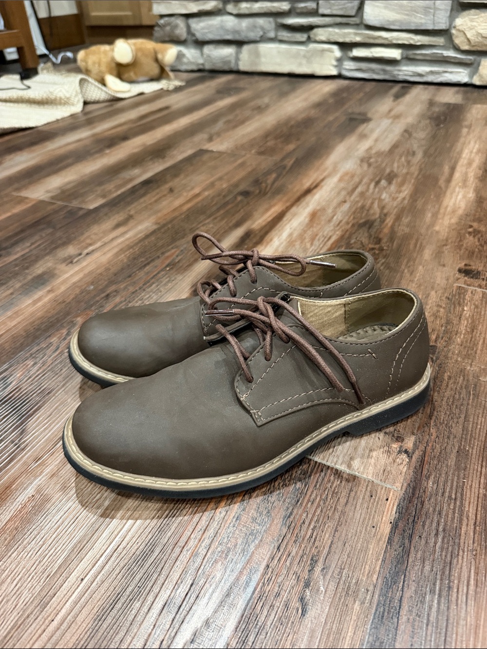 Dexter Brown Lace-Up Derby Shoes